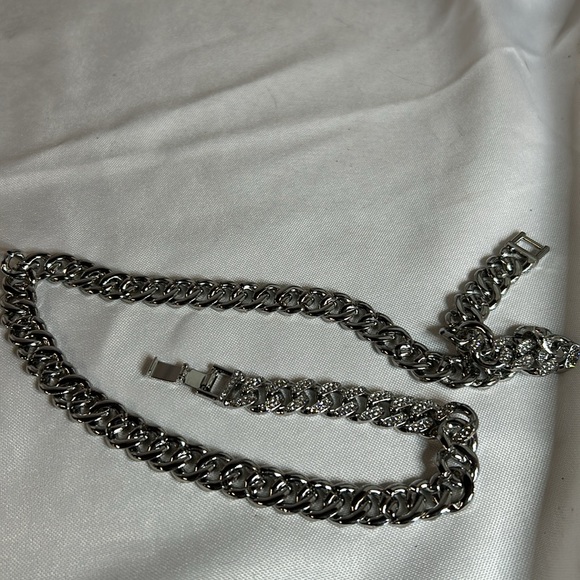 Stainless Steel 8MM Cuban Link Necklace. Iced with Inset Cubic Zirconia. NWOT - Picture 6 of 6